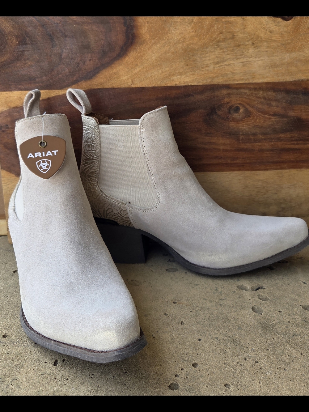 Ariat Women's Light Cream Suede Chelsea Ankle Boots - Picture 1 of 7